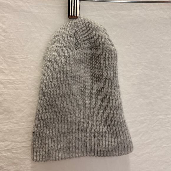 Vuori California Knit Beanie Gray Unisex Fall Winter - Picture 2 of 3